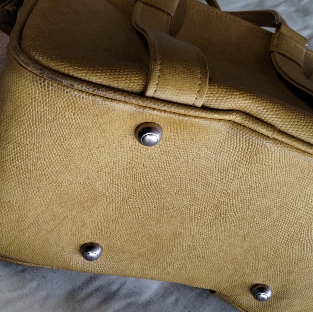 Vintage Samsonite Silhouette carry-on